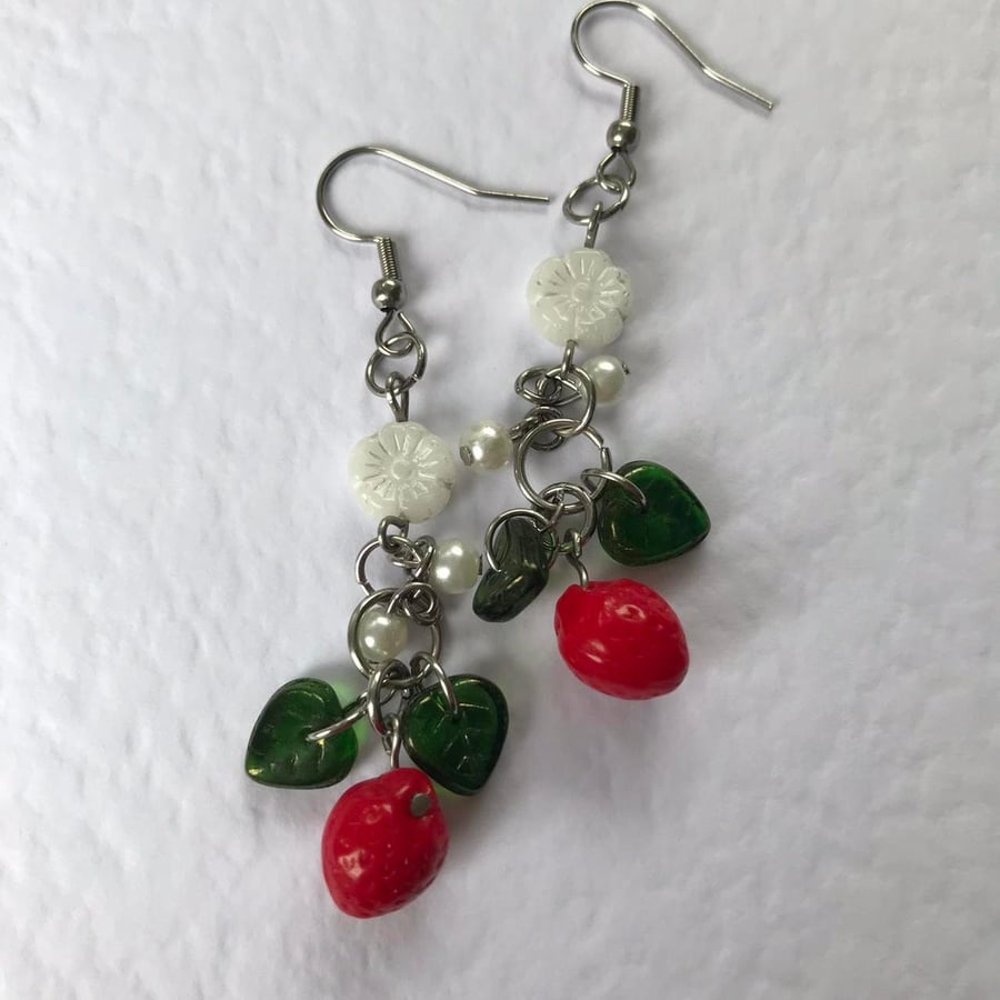 Aubrey - Strawberry Earrings