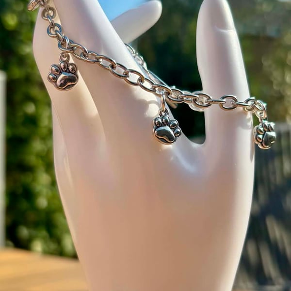 Silver Tone Charm Bracelet