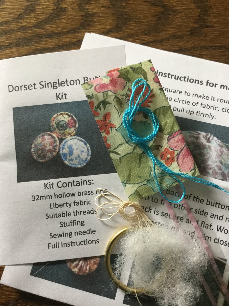 Kit to Make a Dorset Singleton Button in Liberty Print ‘Poppy and Honesty’