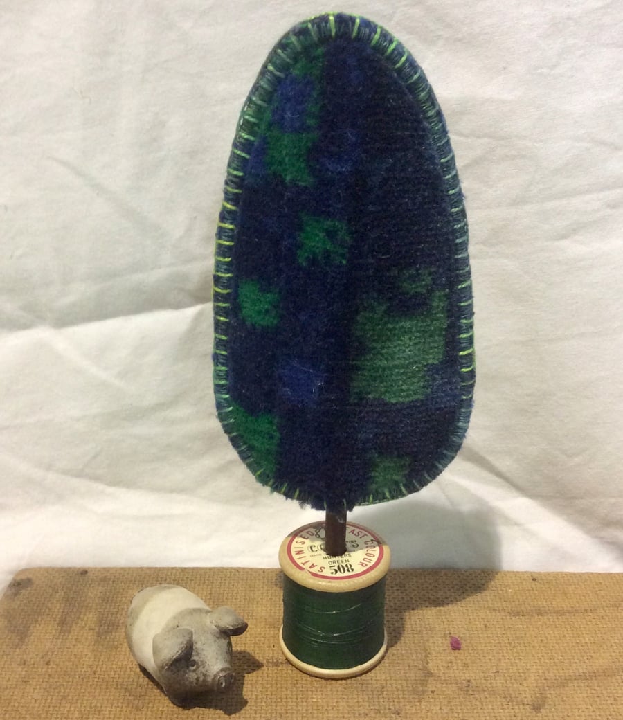 Cotton reel tree - tall District line green Moquette 