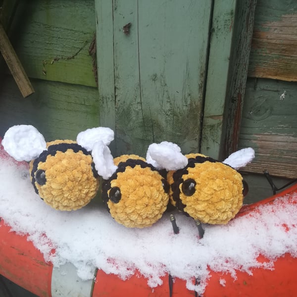 Crochet Stress Bee