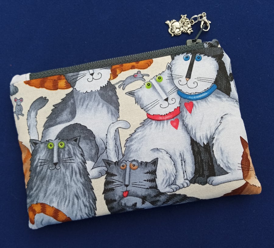 Cat and mouse coin purse 187E