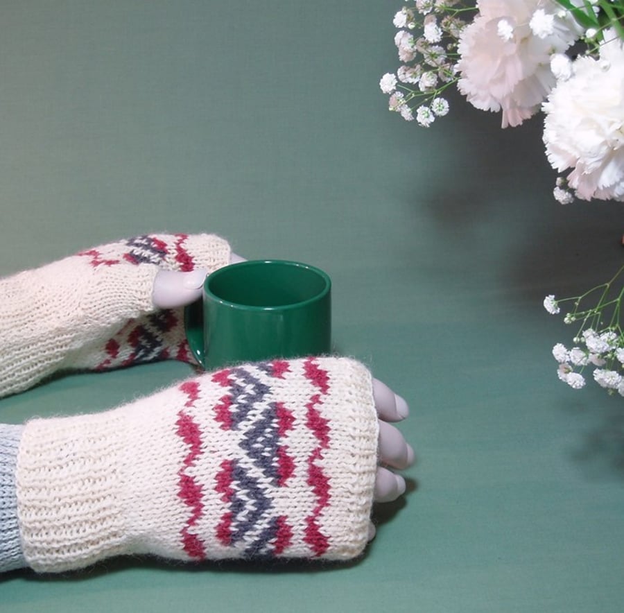 Fairisle fingerless gloves cream British wool hand knitted wristwarmers