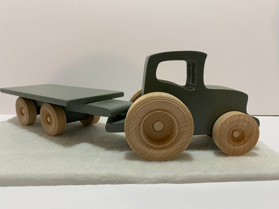 Wooden Farm Tractor and Trailer 