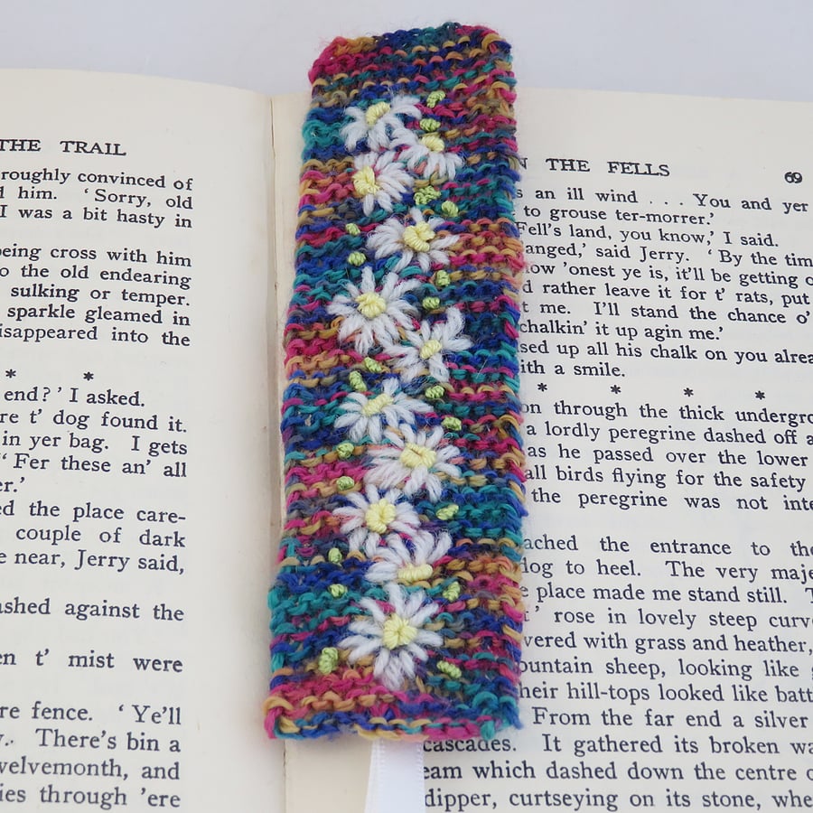 SALE - Embroidered Knitted  Bookmark - Daisies on multi-coloured background