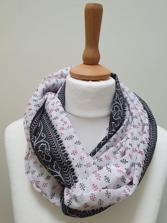 Sari silk cotton mix double sided infinity scarf. White, black, dark red with bl