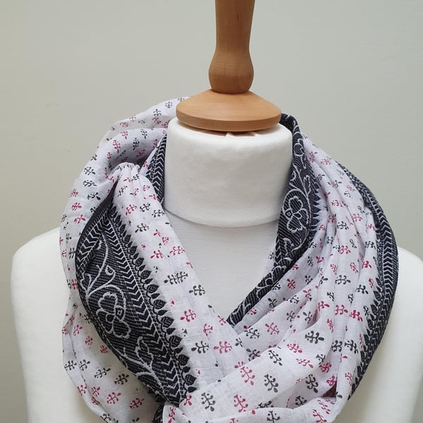 Sari silk cotton mix double sided infinity scarf. White, black, dark red with bl