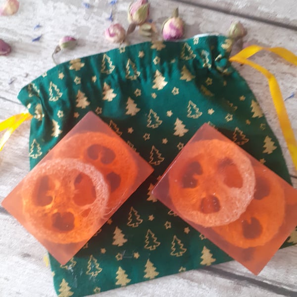 Handmade Natural Loofah Soaps Set Ginger & Clove With Lined Cotton Christmas Bag