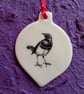 Porcelain robin decoration - Image 1