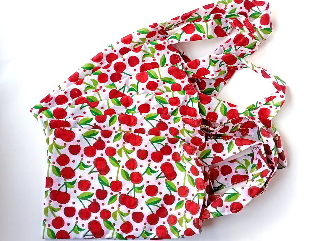 RED CHERRIES theme, 6 Pack, SMALL Red and Green, party, present or book bags