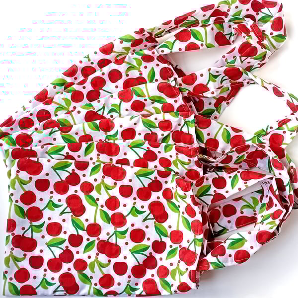 RED CHERRIES theme, 6 Pack, SMALL Red and Green, party, present or book bags
