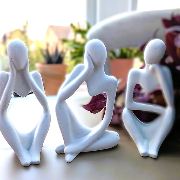 Minimalist Posing Figures