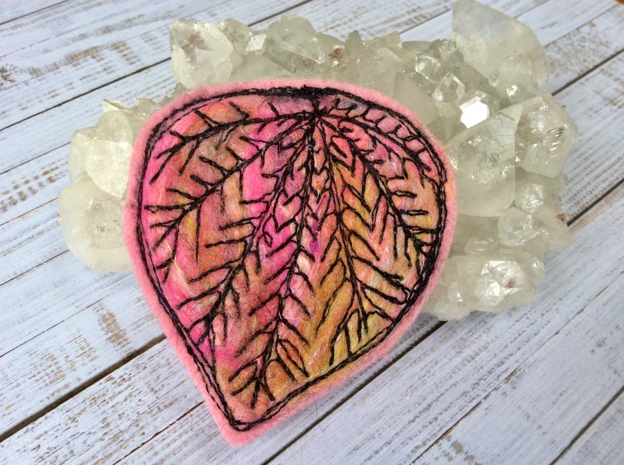 Beautiful embroidered leaf brooch pin or badge. 