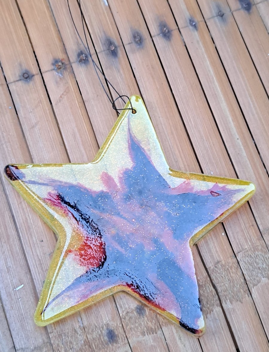 Hanging resin shooting star