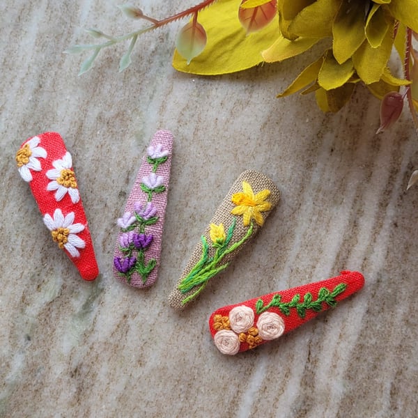 Hand embroidered pure linen hair clips spring vintage fashionlavender daffodil d