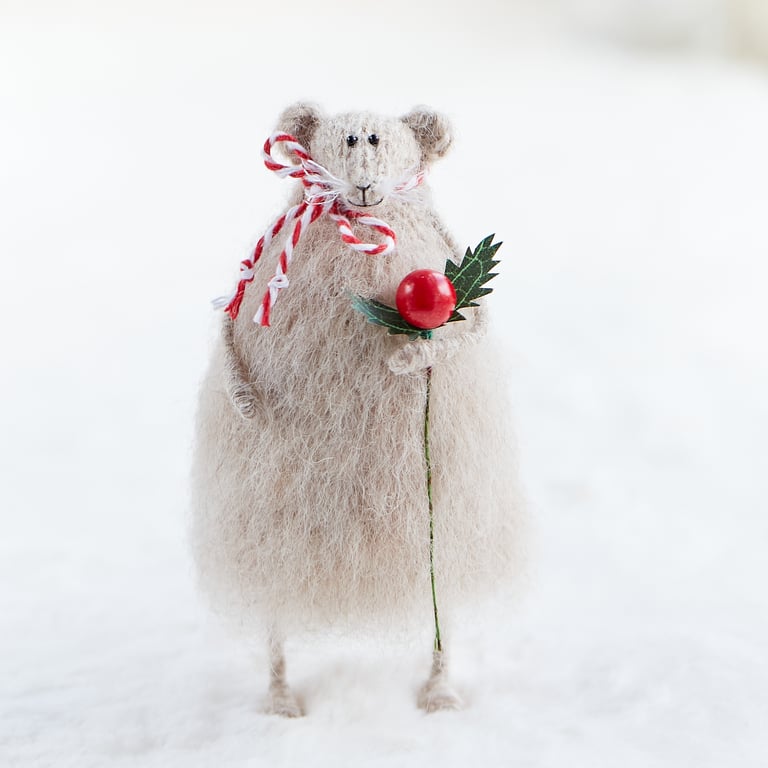 Christmas mouse ornament, knitted rat figurine