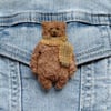 Oliver – The Woodland Wanderer Bear Brooch
