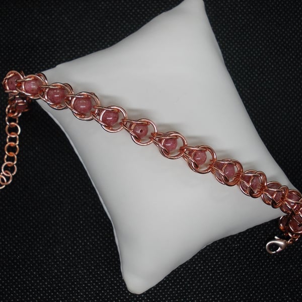 Captured bead bracelet
