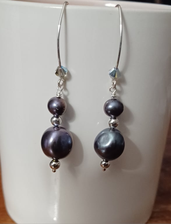 Blue grey pearl drops