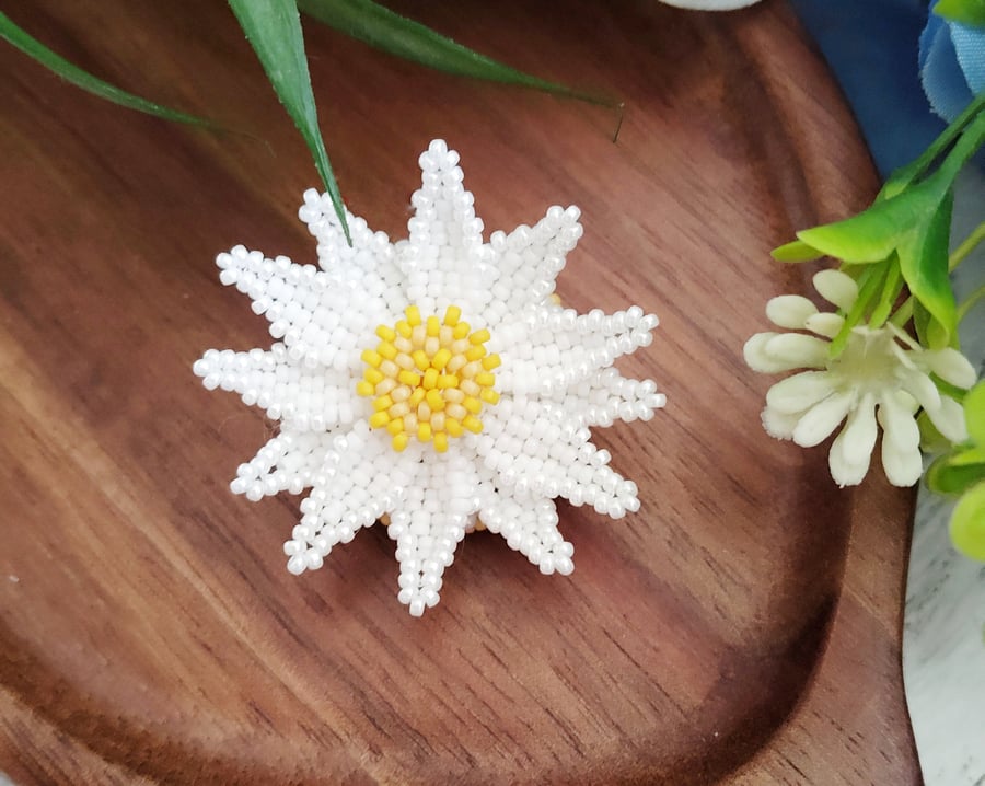 Beaded Blue Flower Brooch - (Lesser Glory of the Snow)