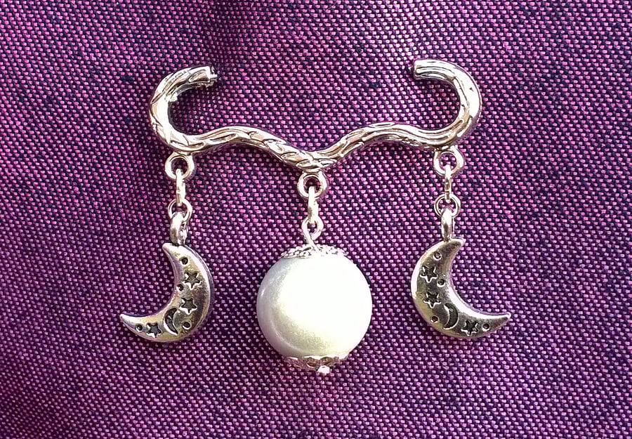 Triple Goddess Moon Phase Brooch, Triple Moon, Pagan, Wiccan Bag Dangle