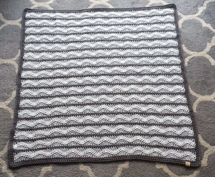 Modern Grey Ripple Crochet Baby Blanket 