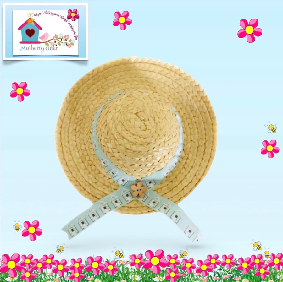 Beach Huts Sun Hat to fit the Mulberry Green characters 