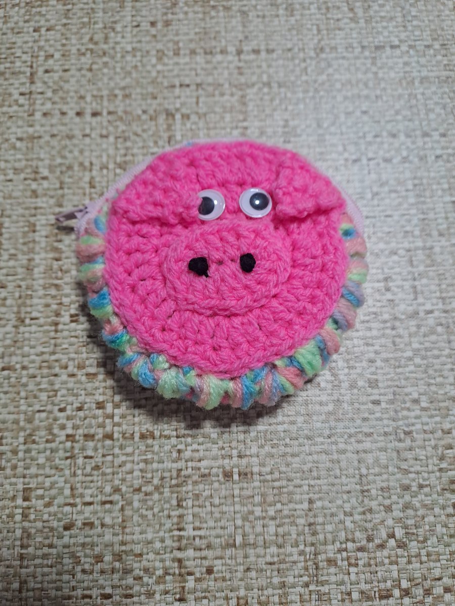 piggie face crochet purse