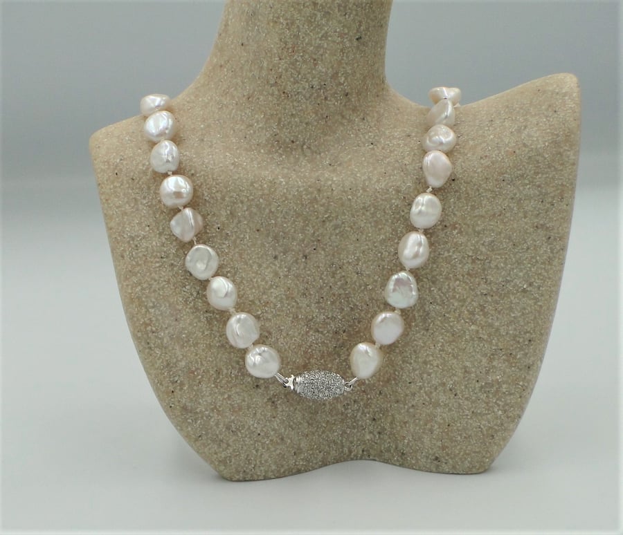 A Keshi fresh water pearl necklace with a beautiful special clasp.