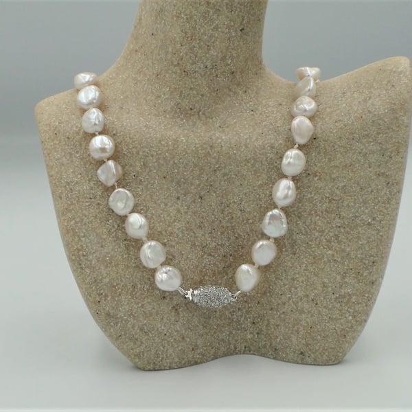 A Keshi fresh water pearl necklace with a beautiful special clasp.