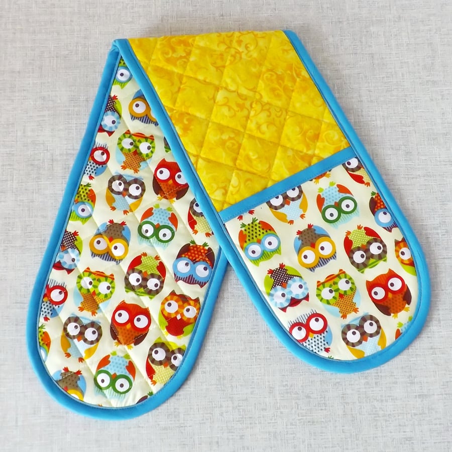 Owl oven Gloves. Quilted