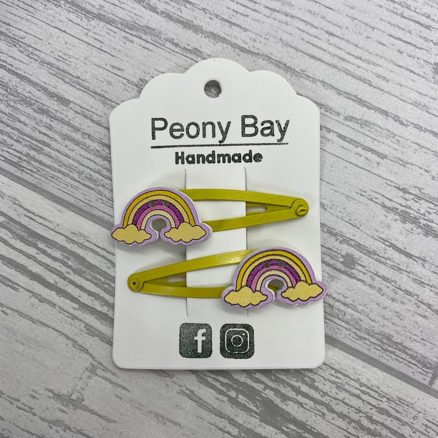 Girl’s rainbow hair clips in yellow 