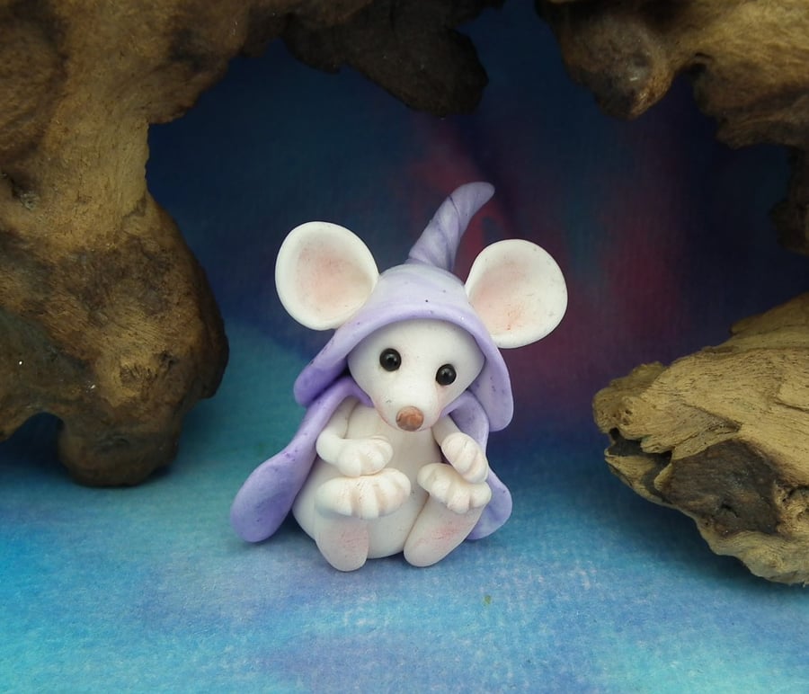 Downland Mouse 'Willo' Crop Gatherer OOAK Sculpt by Ann Galvin Gnome Village