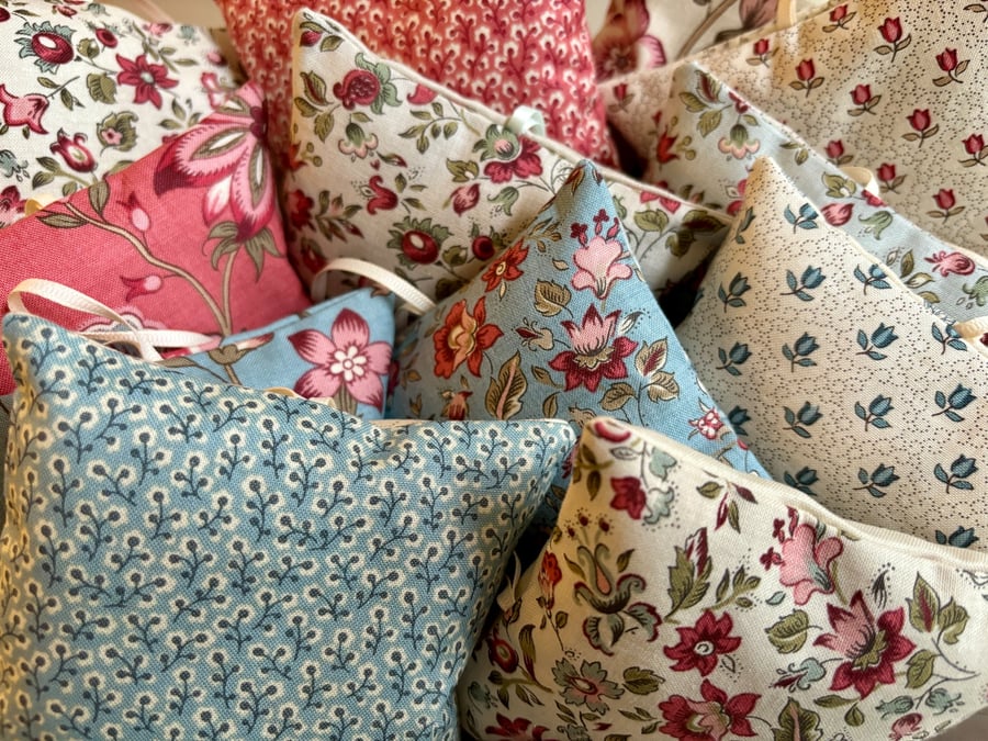 Bundle of 2 Lavender Bags, Antoinette Collection