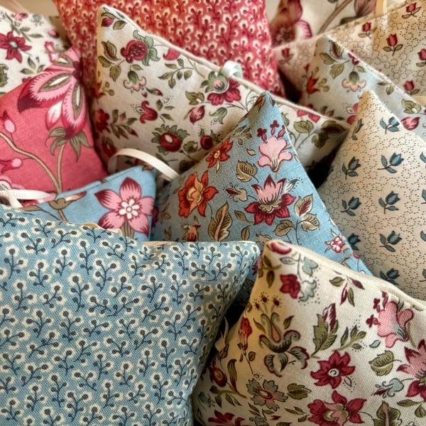 Bundle of 2 Lavender Bags, Antoinette Collection