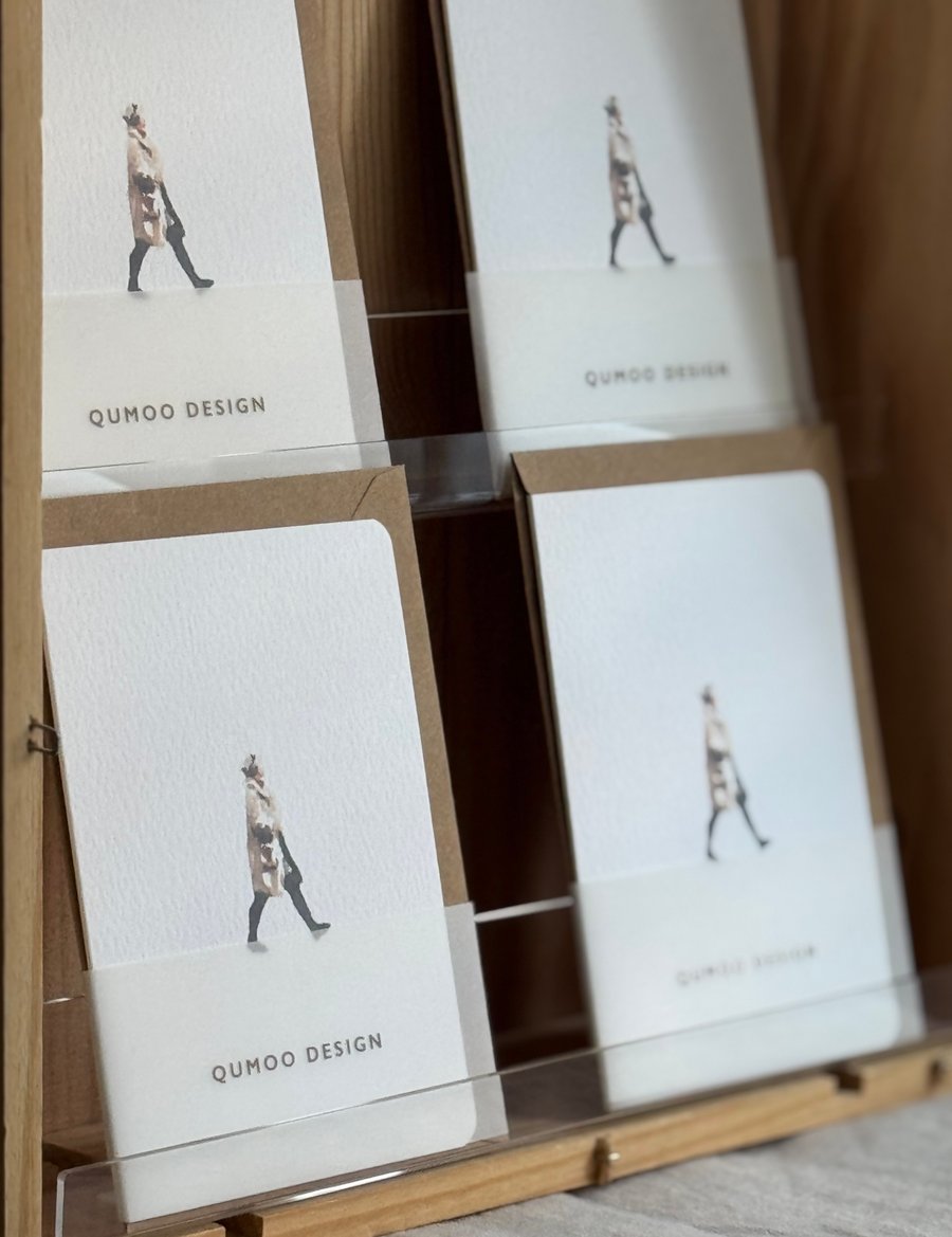 Woman with headphones Card (QM236)