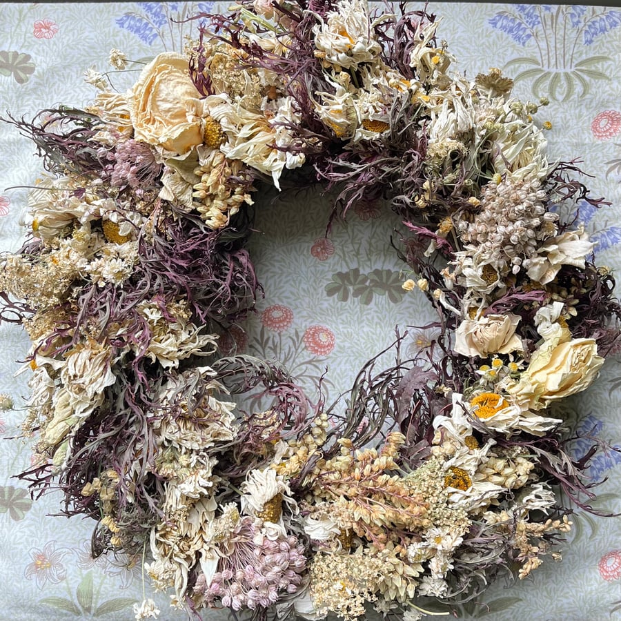 Dried Flower Wreath. 29cm Diameter. Handmade. 