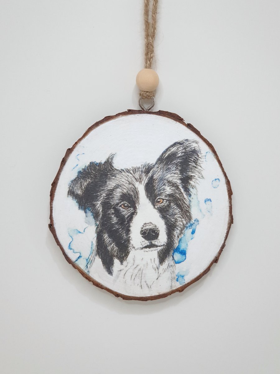 Border Collie dog - wooden log slice hanging decoration, gift for a dog lover 