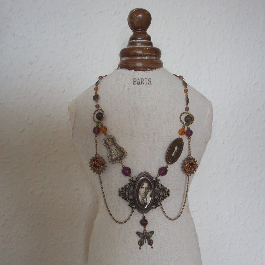 Too Too Utterly Social Butterfly Oscar Wilde Necklace