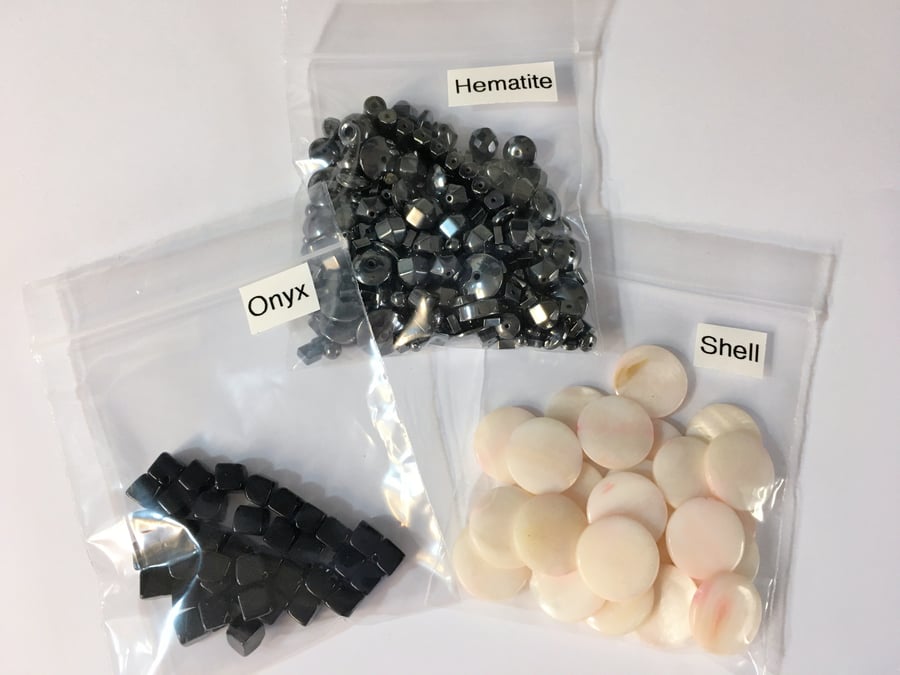 Mixed Beads. Hematite, Shell and Onyx