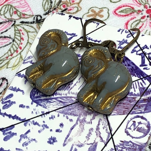 Grey glass elephant earrings
