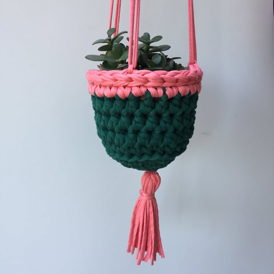 Crochet hanging planter - green and pink - free UK shipping