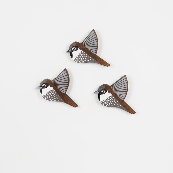 House sparrow wall hanging, set of 3 miniature flying birds, wooden decorations.