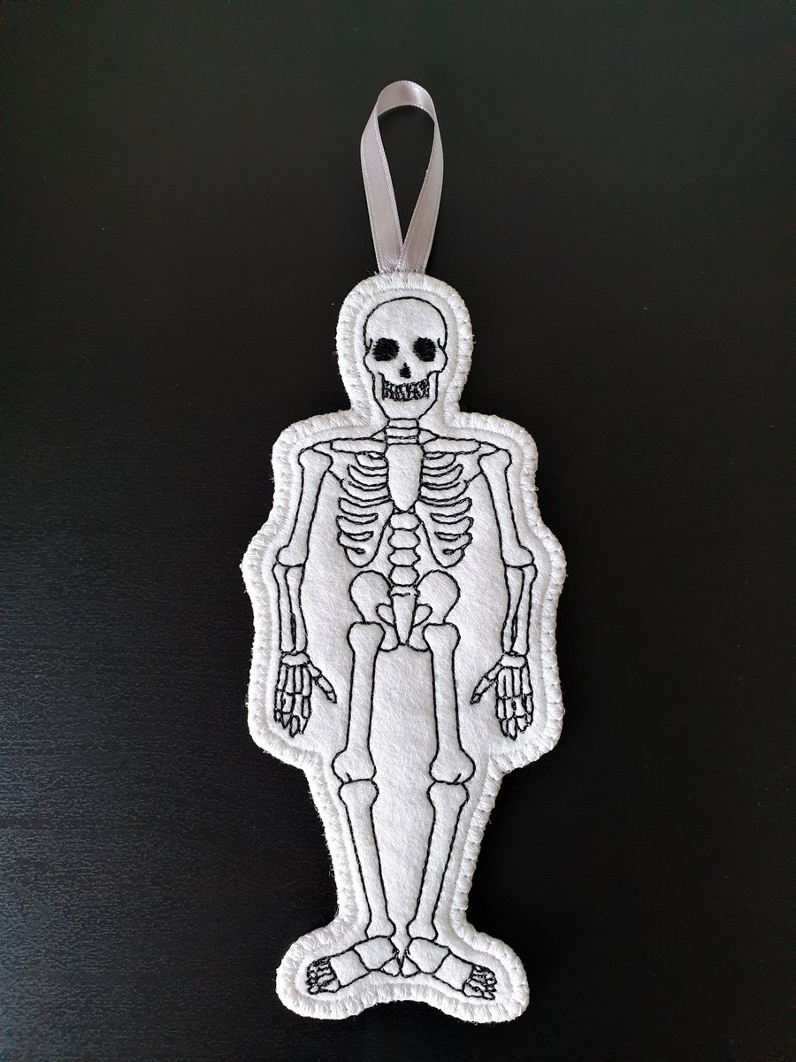 Skeleton Halloween Hanging Decoration
