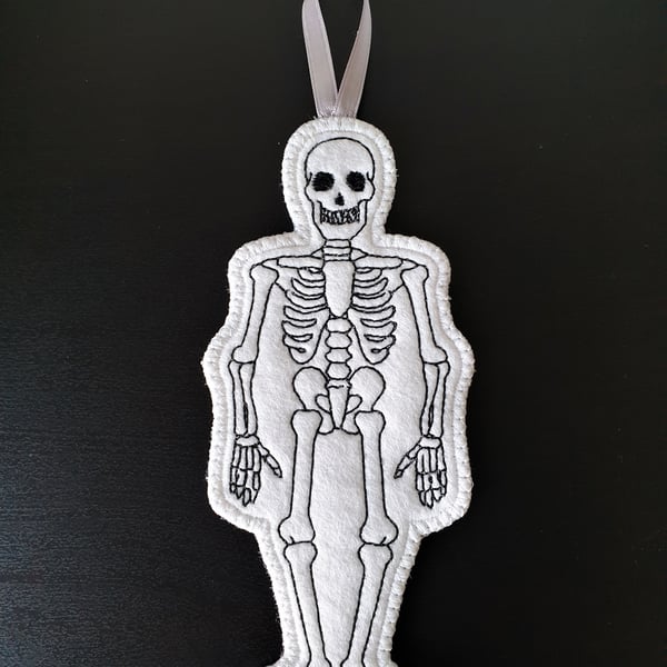 Skeleton Halloween Hanging Decoration