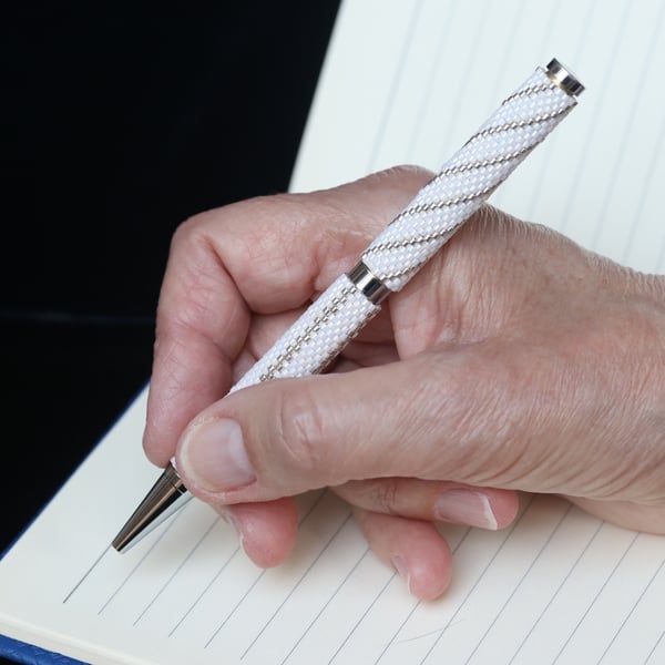 Beadwork Pen in Classic Silver and White