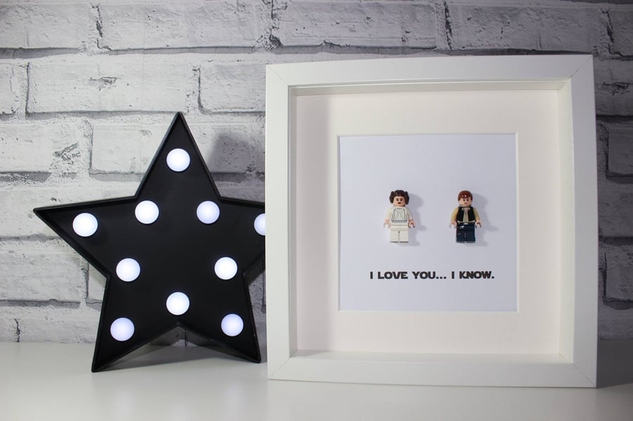 I LOVE YOU - FRAMED LEGO HAN SOLO AND PRINCESS LEIA FIGURES