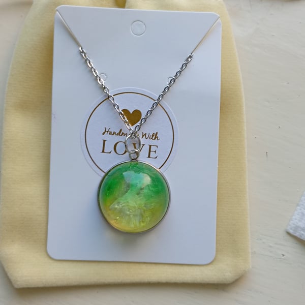 Handmade Nature Swirl Pendant Stainless Steel chain and bezel