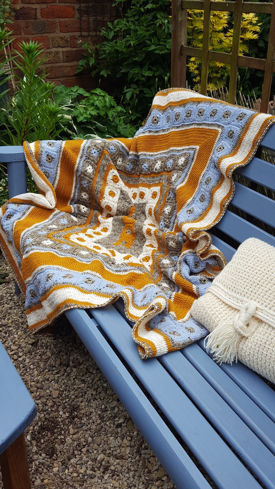 Crochet Pattern for Blue and Gold throw