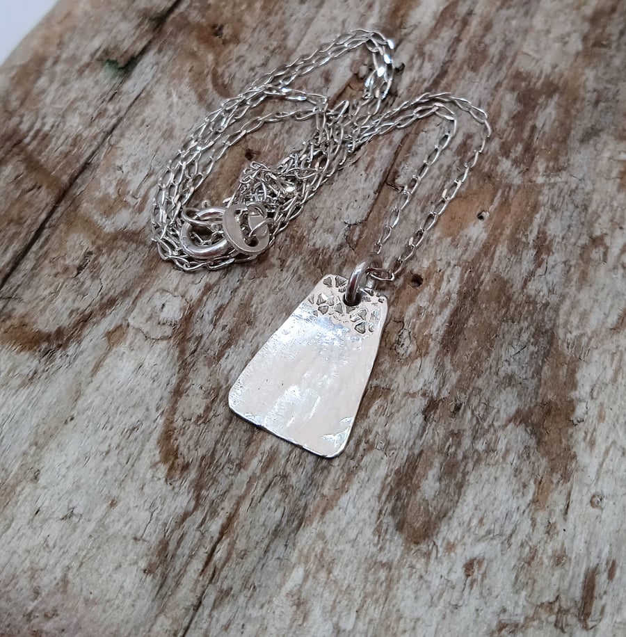 Sterling Silver Small Pendant Necklace (NKSSPDFL3) - UK Free Post